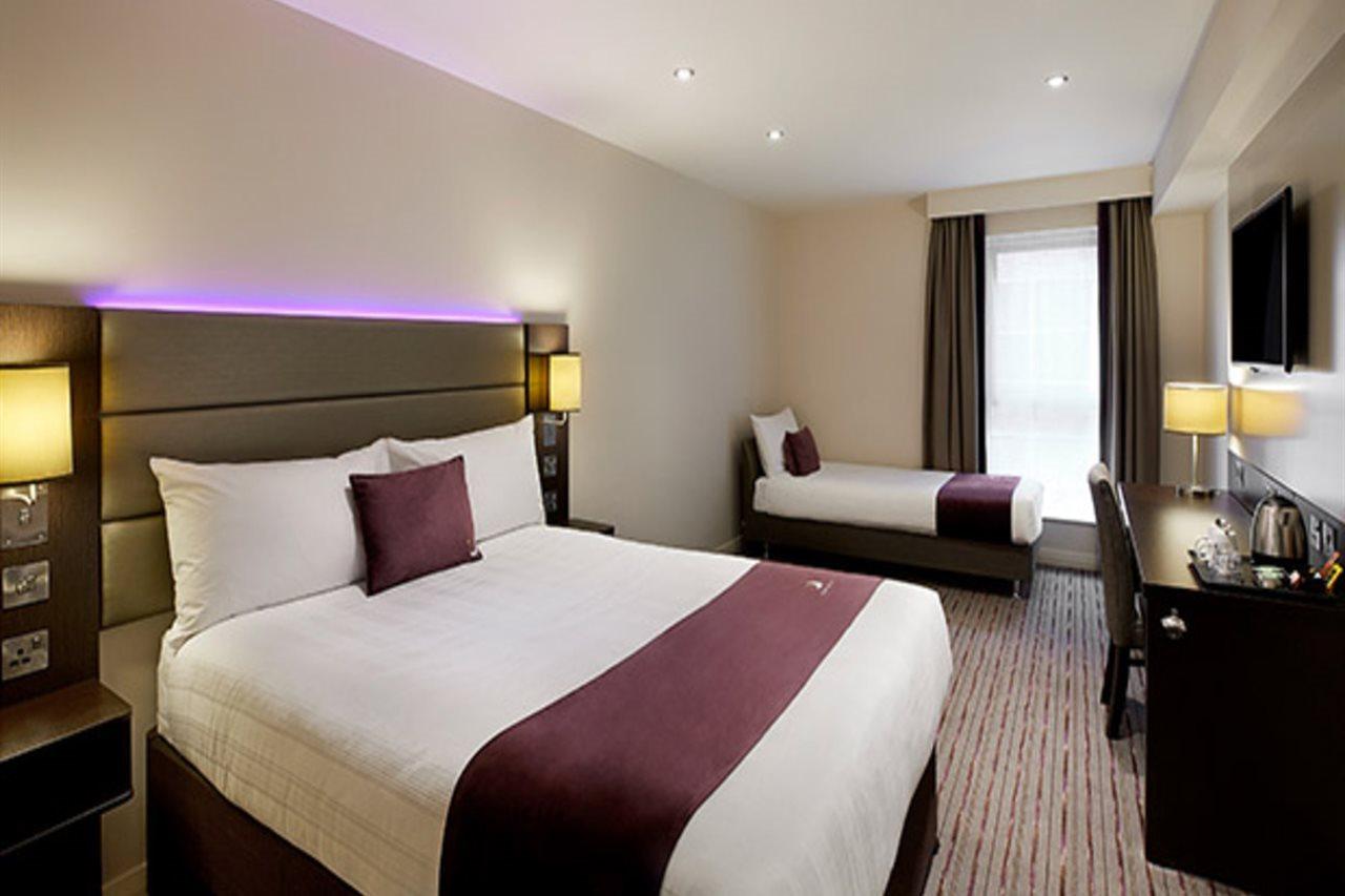 Premier Inn هورشام المظهر الخارجي الصورة